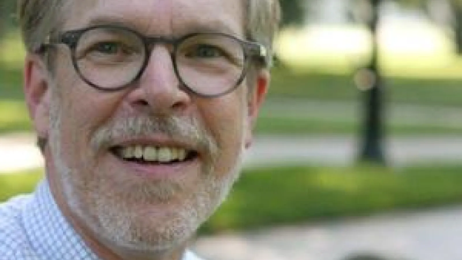 Clark Larsen headshot