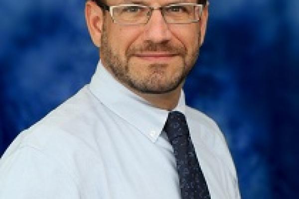 headshot - Andrew Noymer headshot - Andrew Noymer