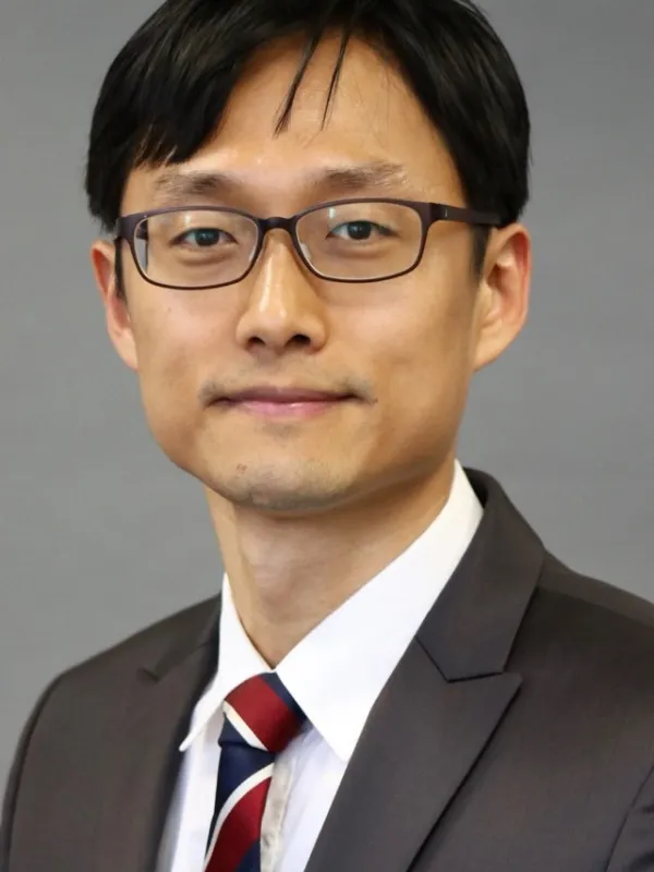 Headshot of Dr. Oh