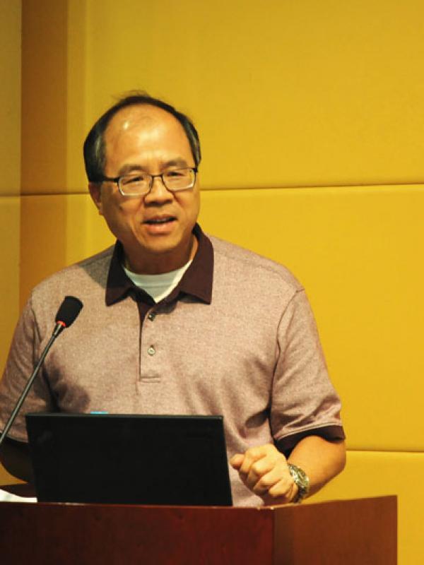 Headshot of Dr. Lung-Fei Lee