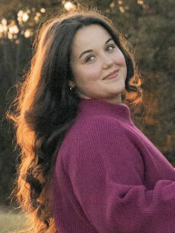 Anna Jacob Headshot.